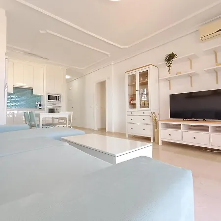 Charming & Sunny With Ocean View Apartman *