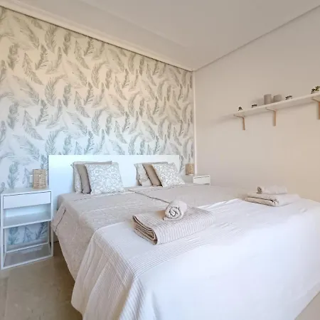 Charming & Sunny With Ocean View