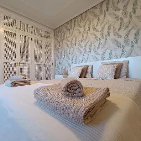 Apartmán Charming & Sunny With Ocean View *